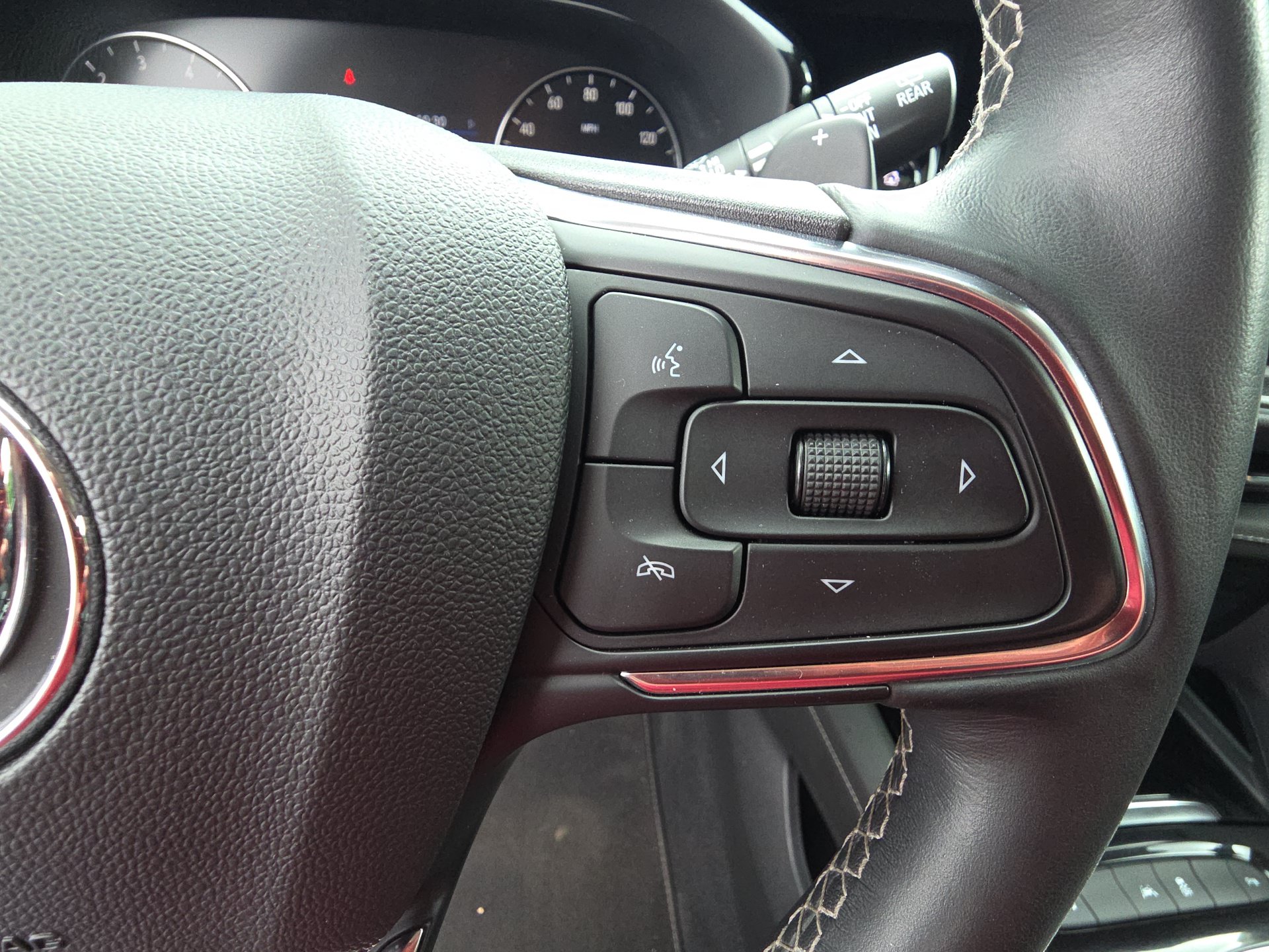 Used 2022 Buick Envision Preferred FWD image 19