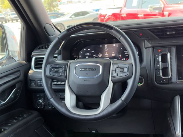 Used 2023 GMC Yukon XL Denali w/ Denali Reserve Package AWD/4WD image 24