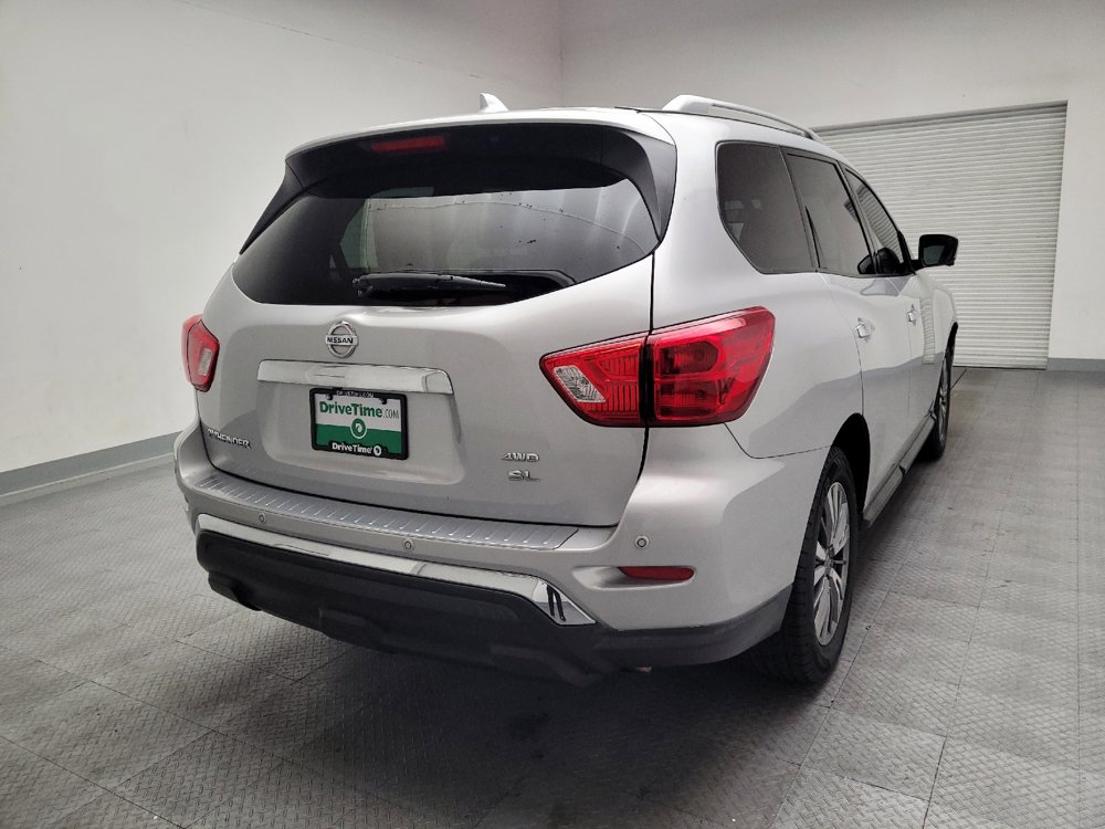 Used 2019 Nissan Pathfinder SL AWD/4WD image 7