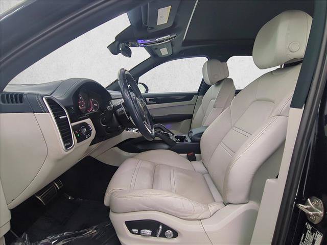 Used 2019 Porsche Cayenne S AWD/4WD image 17