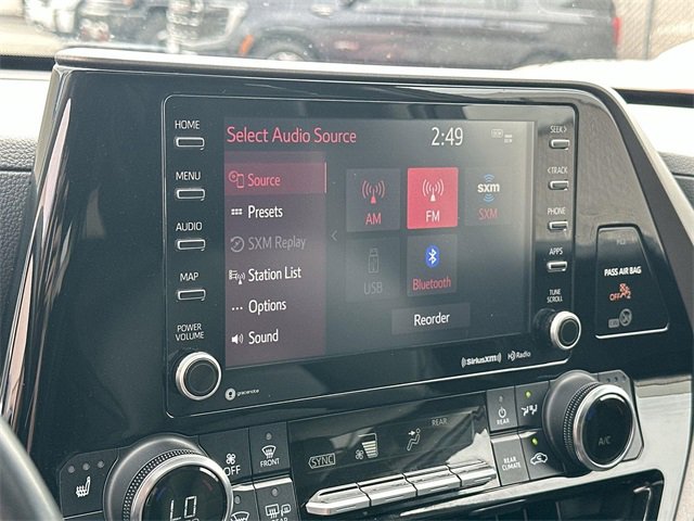 Used 2022 Toyota Highlander XLE image 12