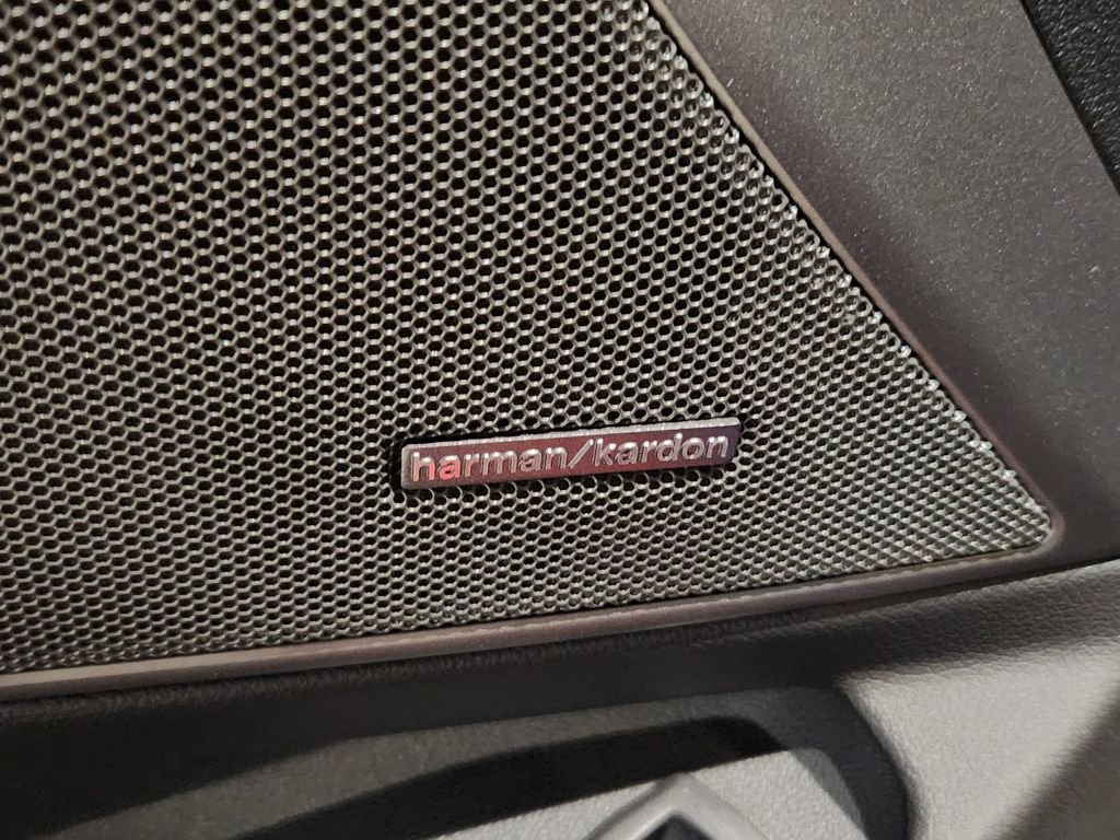 Used 2025 BMW M3 Competition image 26