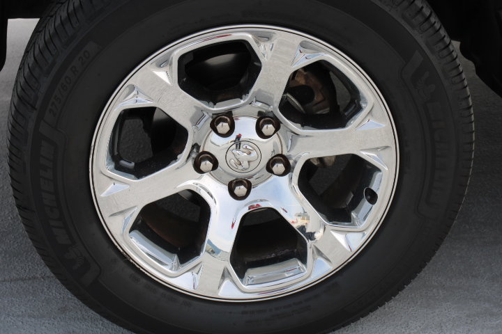 Used 2018 RAM 1500 Laramie image 10