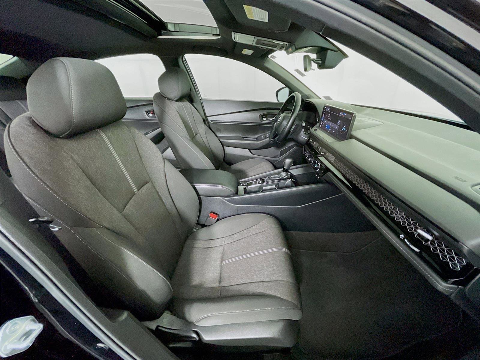 Used 2024 Honda Accord Sport image 29