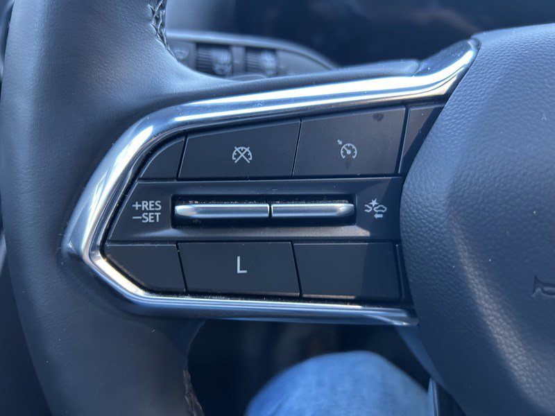 Used 2025 Chevrolet Equinox LT w/ Convenience Package II image 16