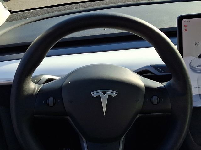 Used 2021 Tesla Model Y Long Range image 30