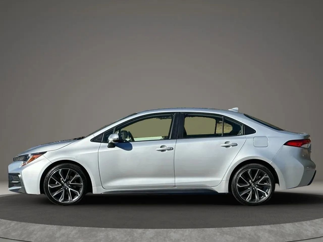 Used 2020 Toyota Corolla SE image 10