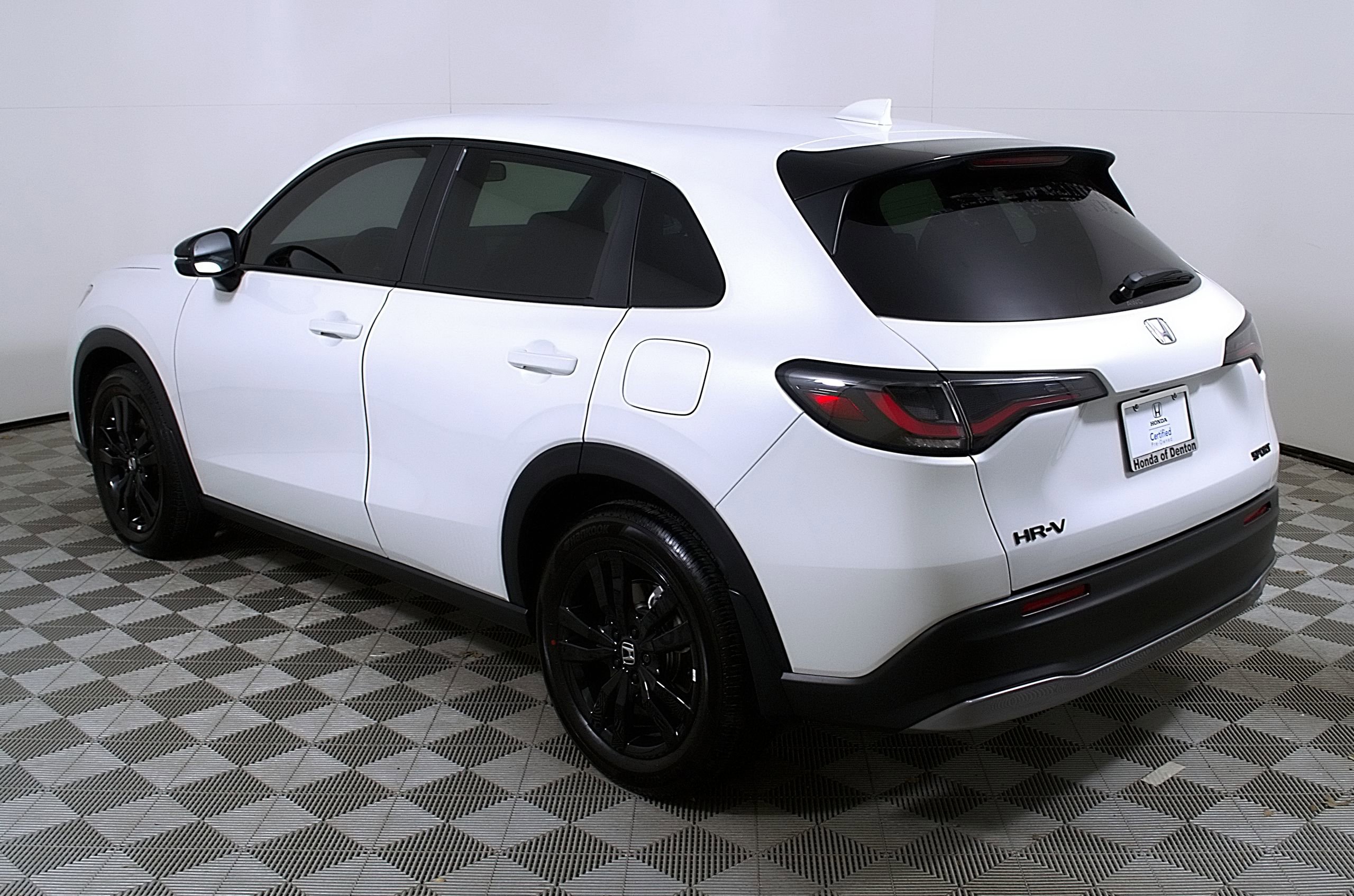 Used 2026 Honda HR-V Sport image 9