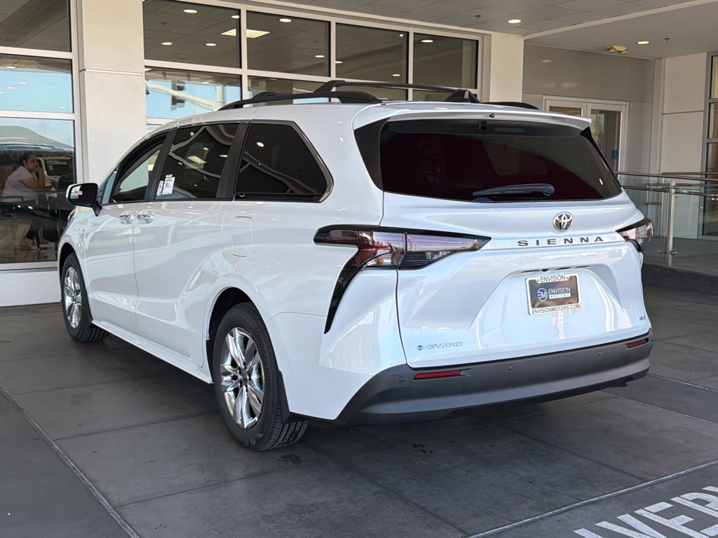 New 2026 Toyota Sienna XLE AWD/4WD image 9