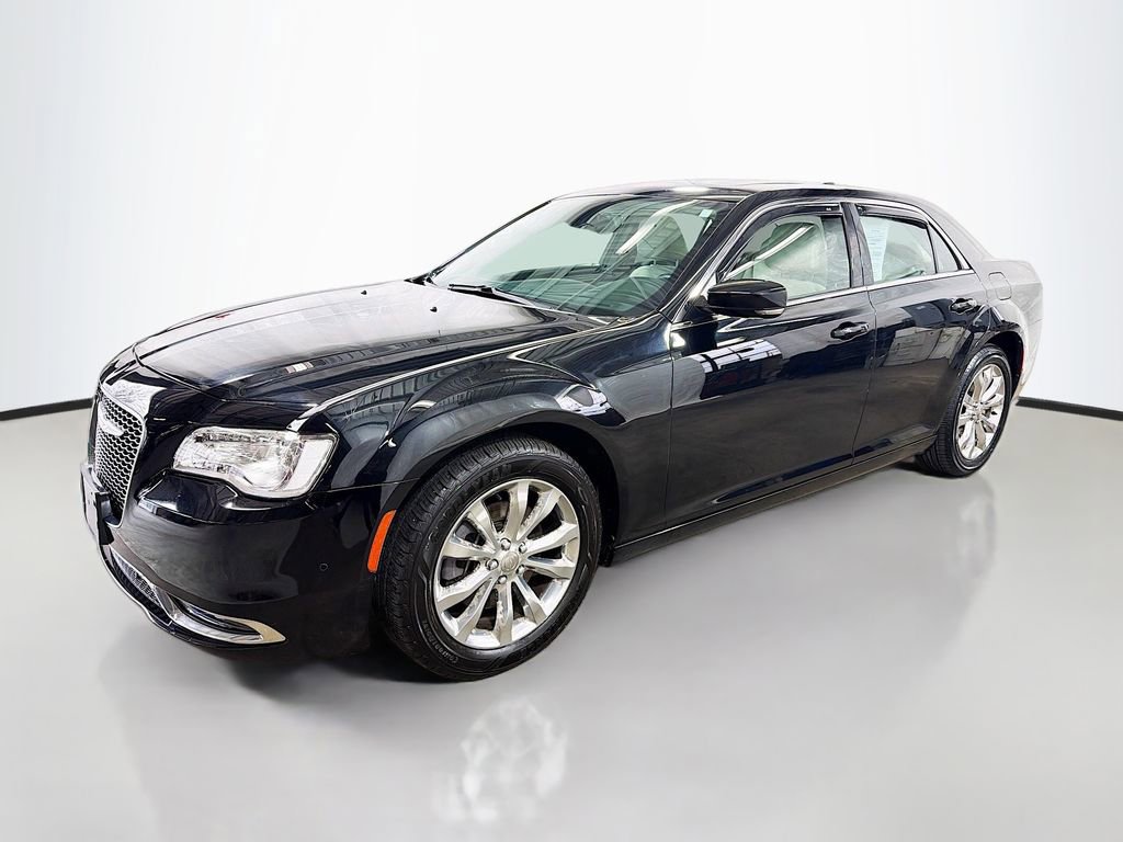 Used 2016 Chrysler 300 Limited image 5
