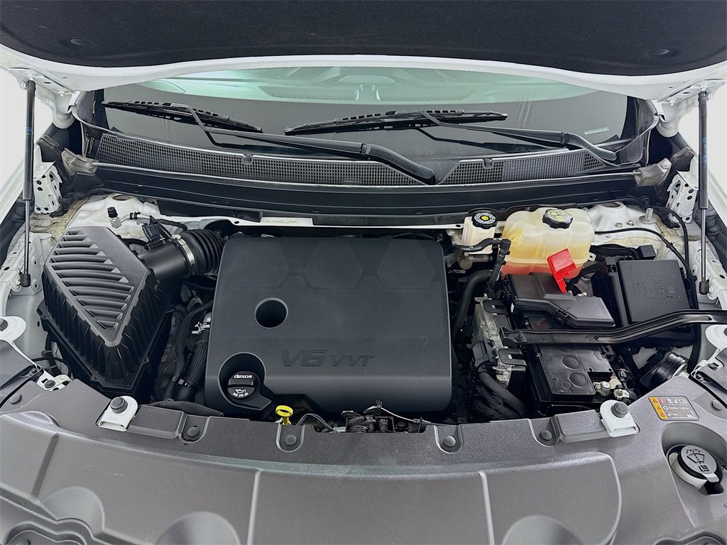 Used 2022 Chevrolet Traverse LT image 29