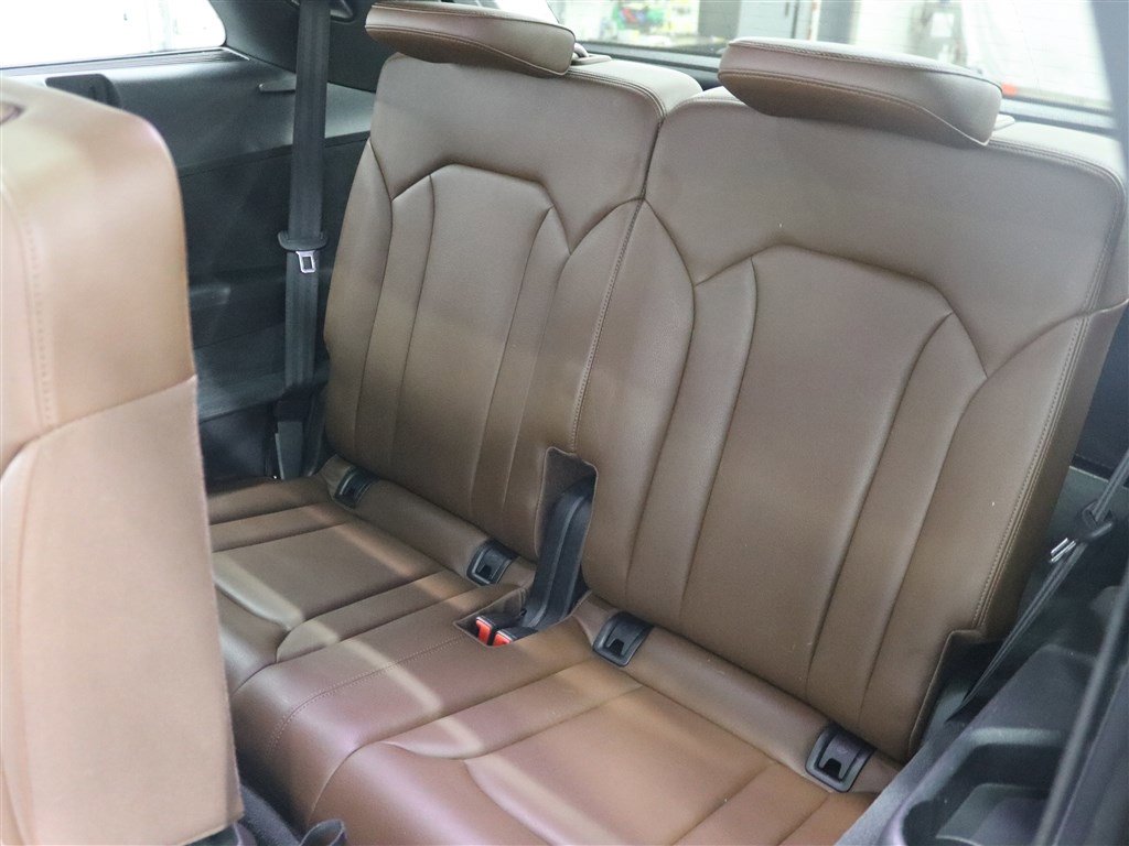 Used 2018 Audi Q7 3.0T Prestige image 14