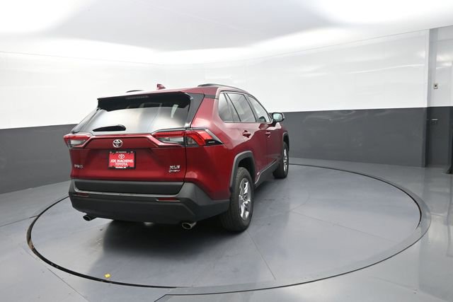 Used 2025 Toyota RAV4 XLE AWD/4WD image 60
