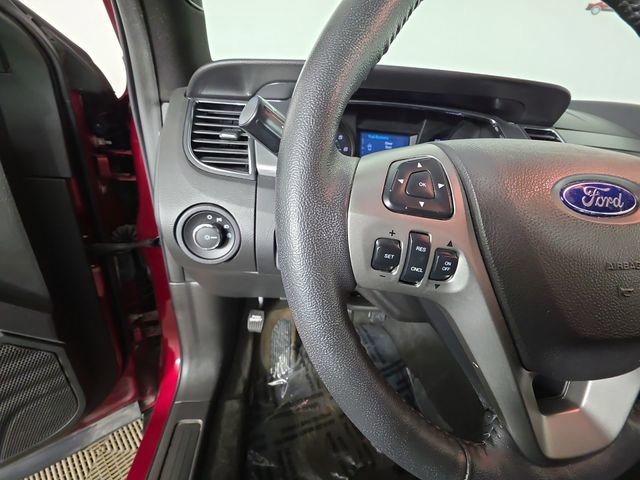 Used 2017 Ford Taurus SEL FWD image 26