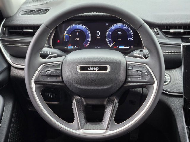 Certified 2024 Jeep Grand Cherokee L Laredo AWD/4WD image 27