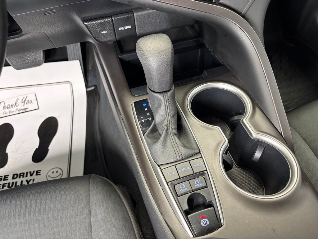 Used 2023 Toyota Camry LE image 11