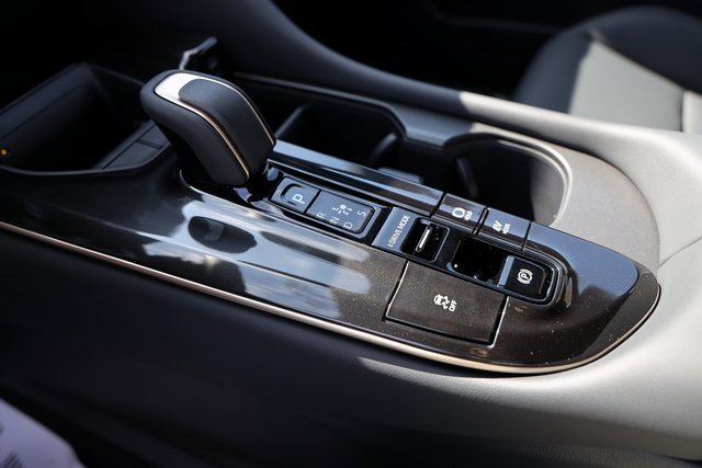 New 2025 Toyota Crown Signia image 21