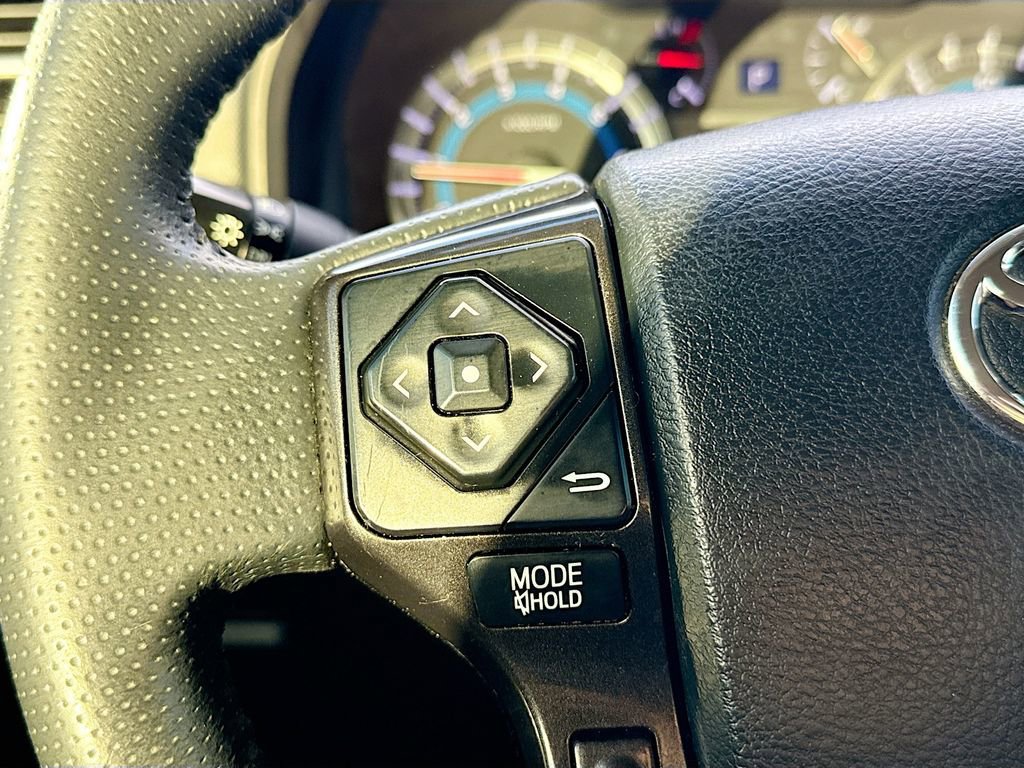 Used 2019 Toyota 4Runner TRD Off-Road image 32