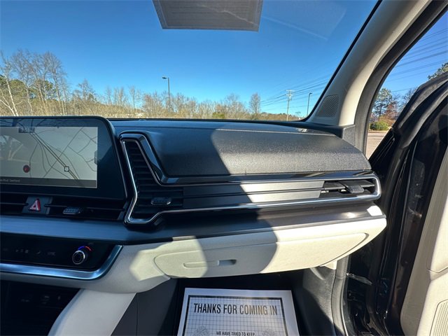 Used 2023 Kia Sportage EX image 16