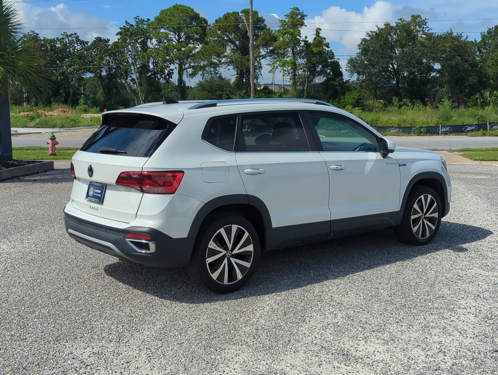 Certified 2023 Volkswagen Taos SE w/ Panoramic Sunroof Package FWD image 7