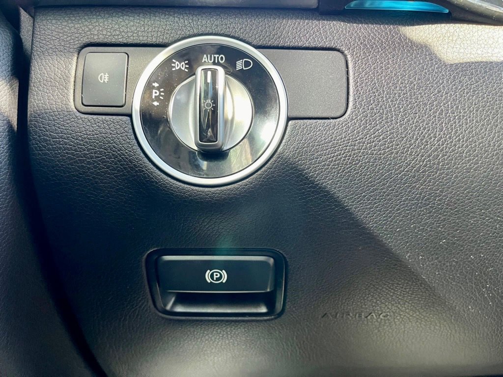 Used 2016 Mercedes-Benz GL 320 BlueTEC 4MATIC image 46