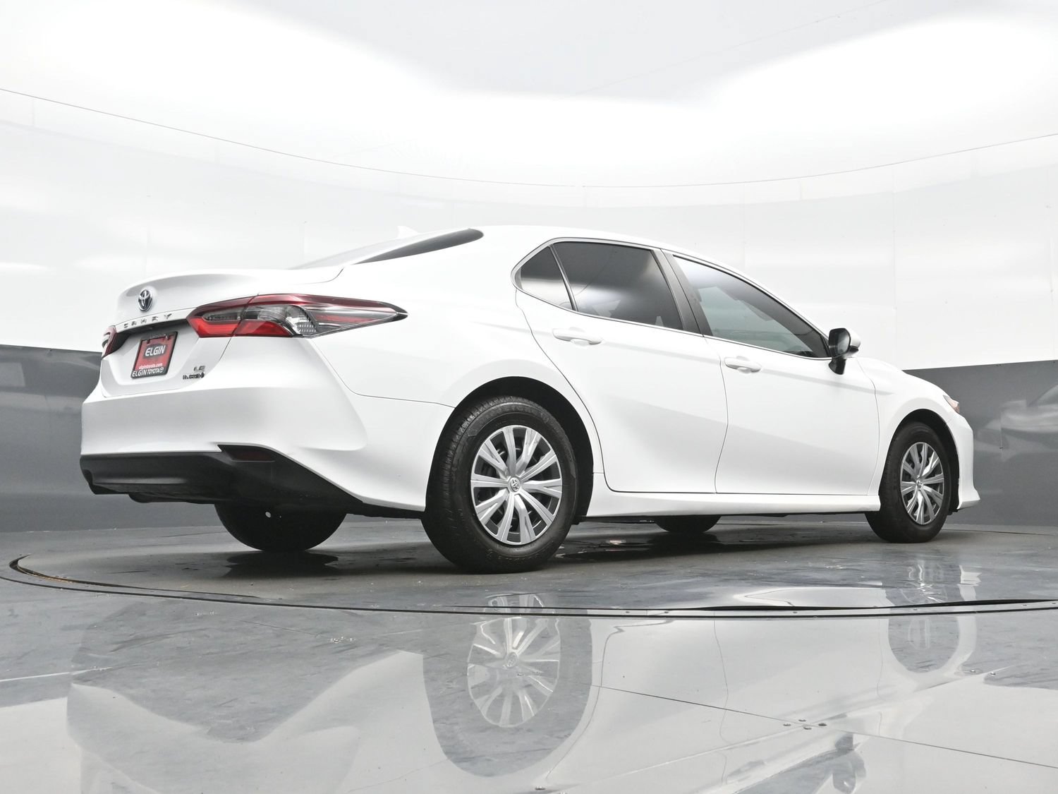 Used 2023 Toyota Camry LE FWD image 33