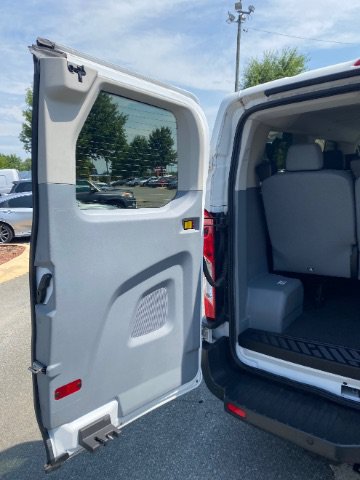 Used 2015 Ford Transit 150 XLT RWD image 11