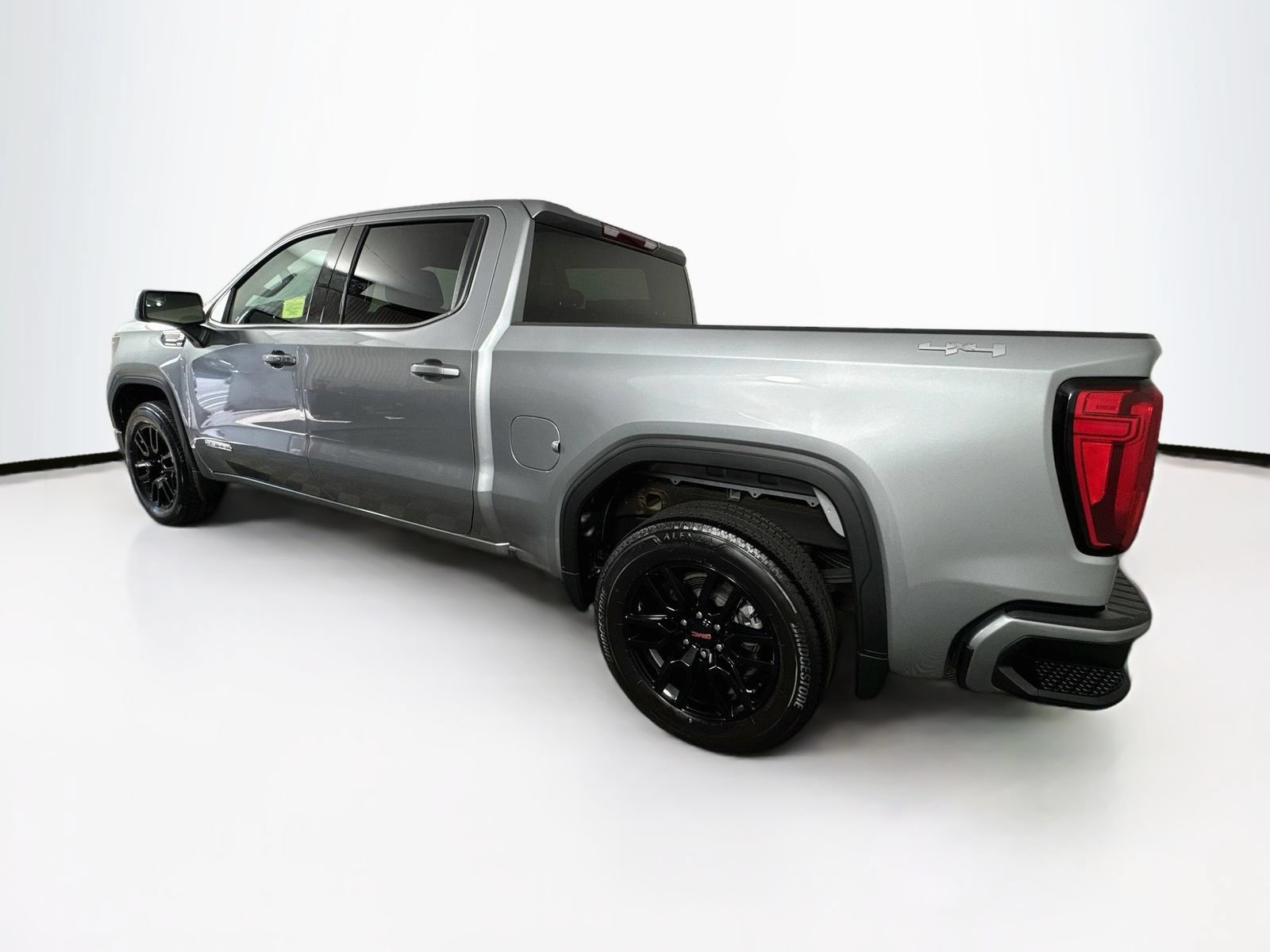 Used 2023 GMC Sierra 1500 Elevation AWD/4WD image 5