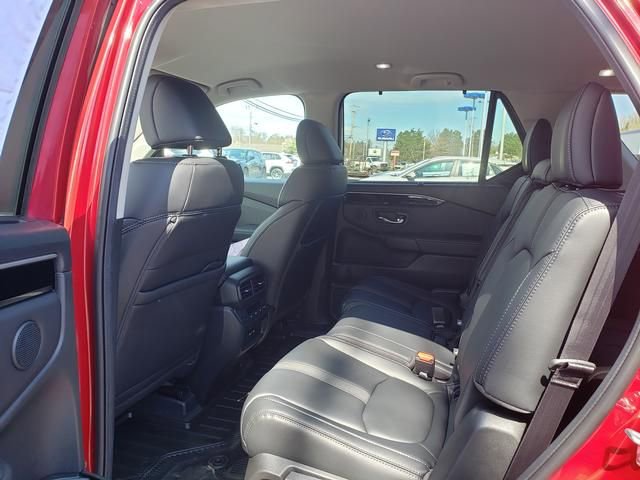 Used 2025 Honda Pilot EX-L image 11