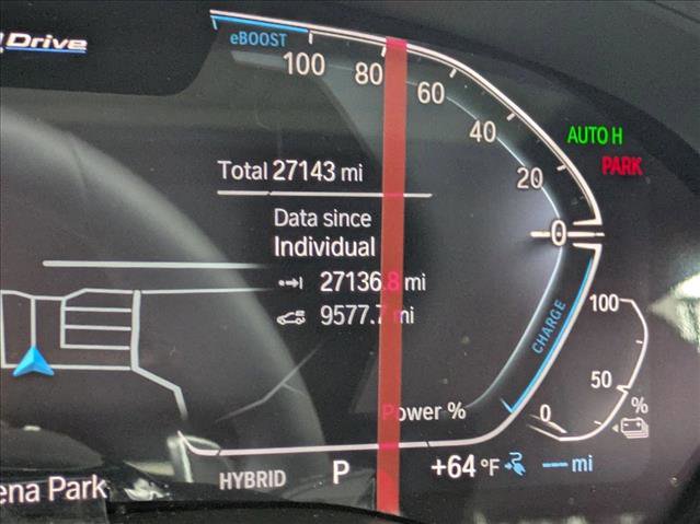 Used 2023 BMW 530e w/ Premium Package image 11