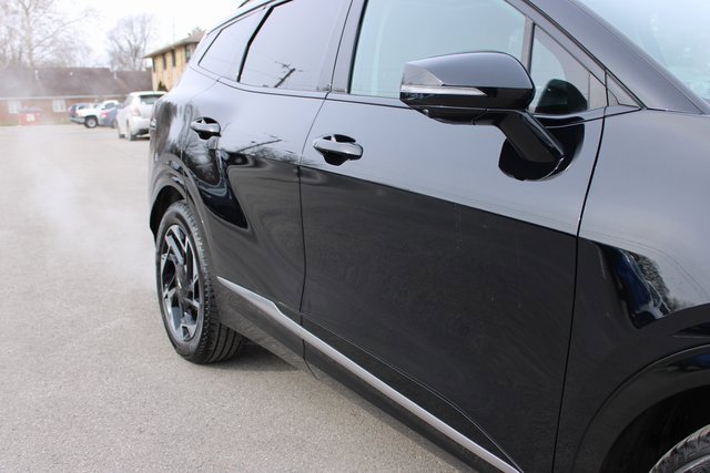 Used 2025 Kia Sportage SX image 52