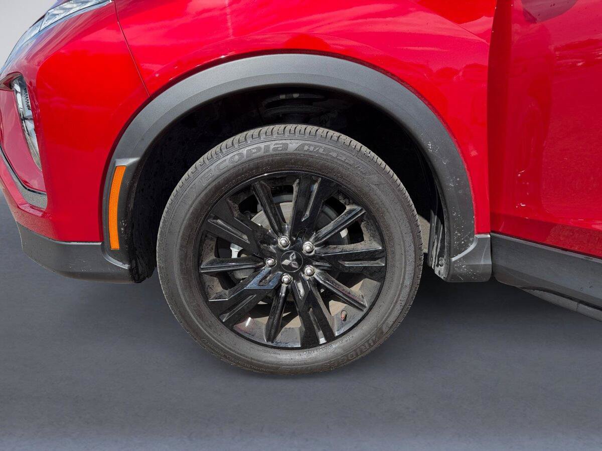 Used 2024 Mitsubishi Eclipse Cross LE AWD/4WD image 14