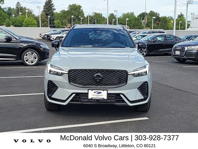 New 2026 Volvo XC60 T8 Ultra w/ Protection Package Premier AWD/4WD image 3