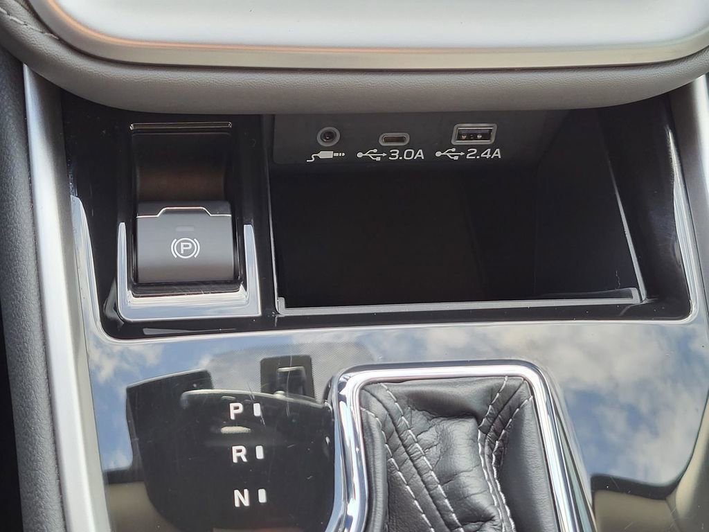 Certified 2025 Subaru Outback Onyx Edition image 27