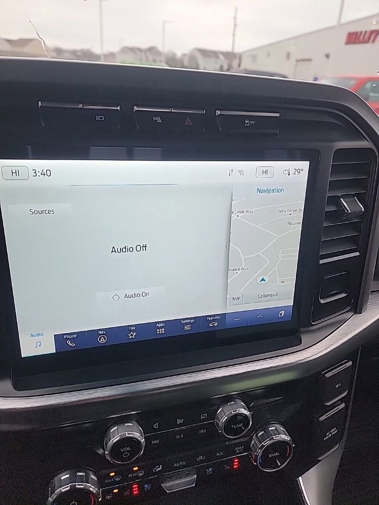 Certified 2022 Ford F150 Lariat w/ Equipment Group 502A High image 47