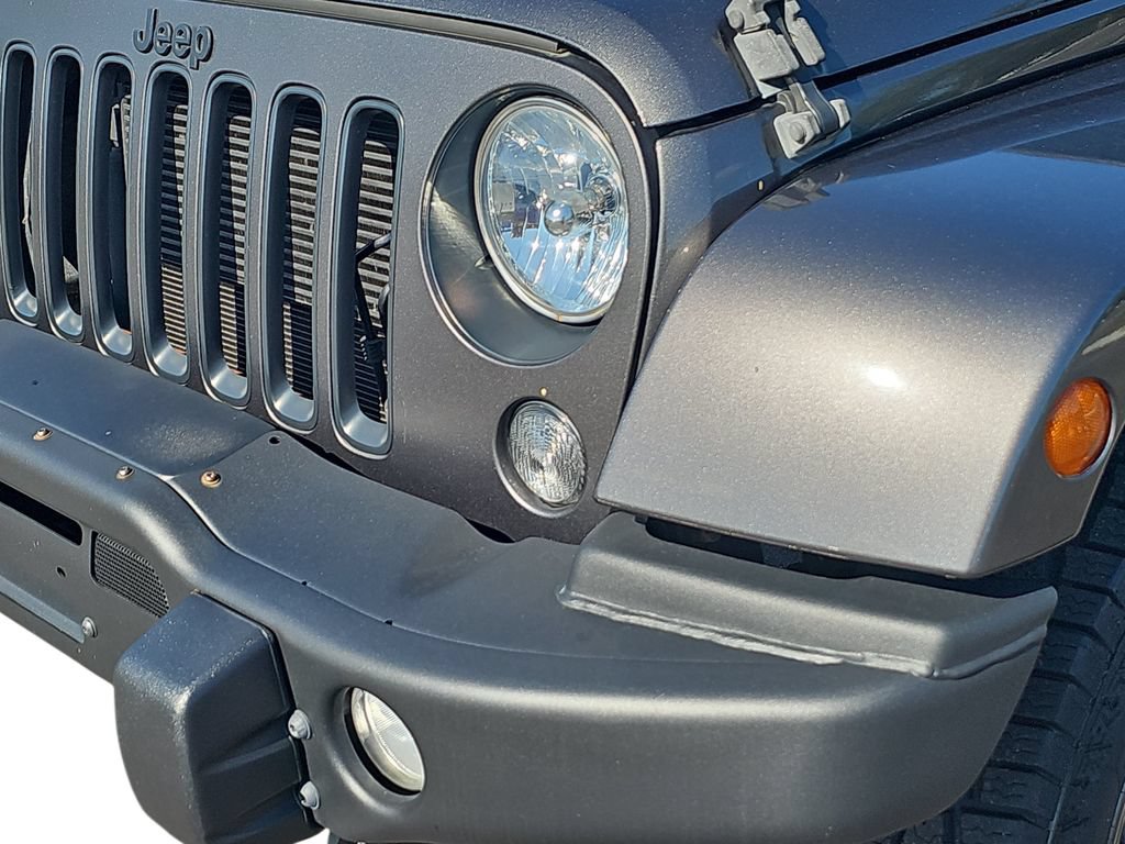 Used 2018 Jeep Wrangler Unlimited Sport AWD/4WD image 31
