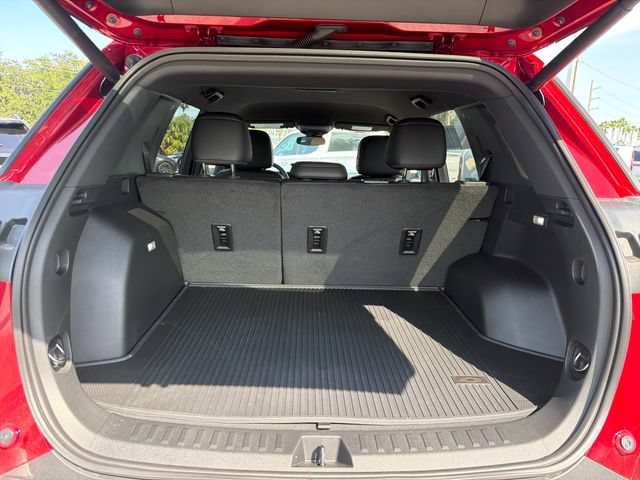 New 2026 Chevrolet Equinox ACTIV w/ LPO, Floor Liner Package AWD/4WD image 11