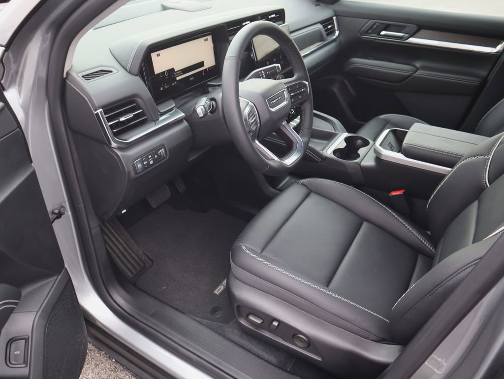 Used 2026 GMC Terrain Denali w/ LPO, Floor Liner Package image 13