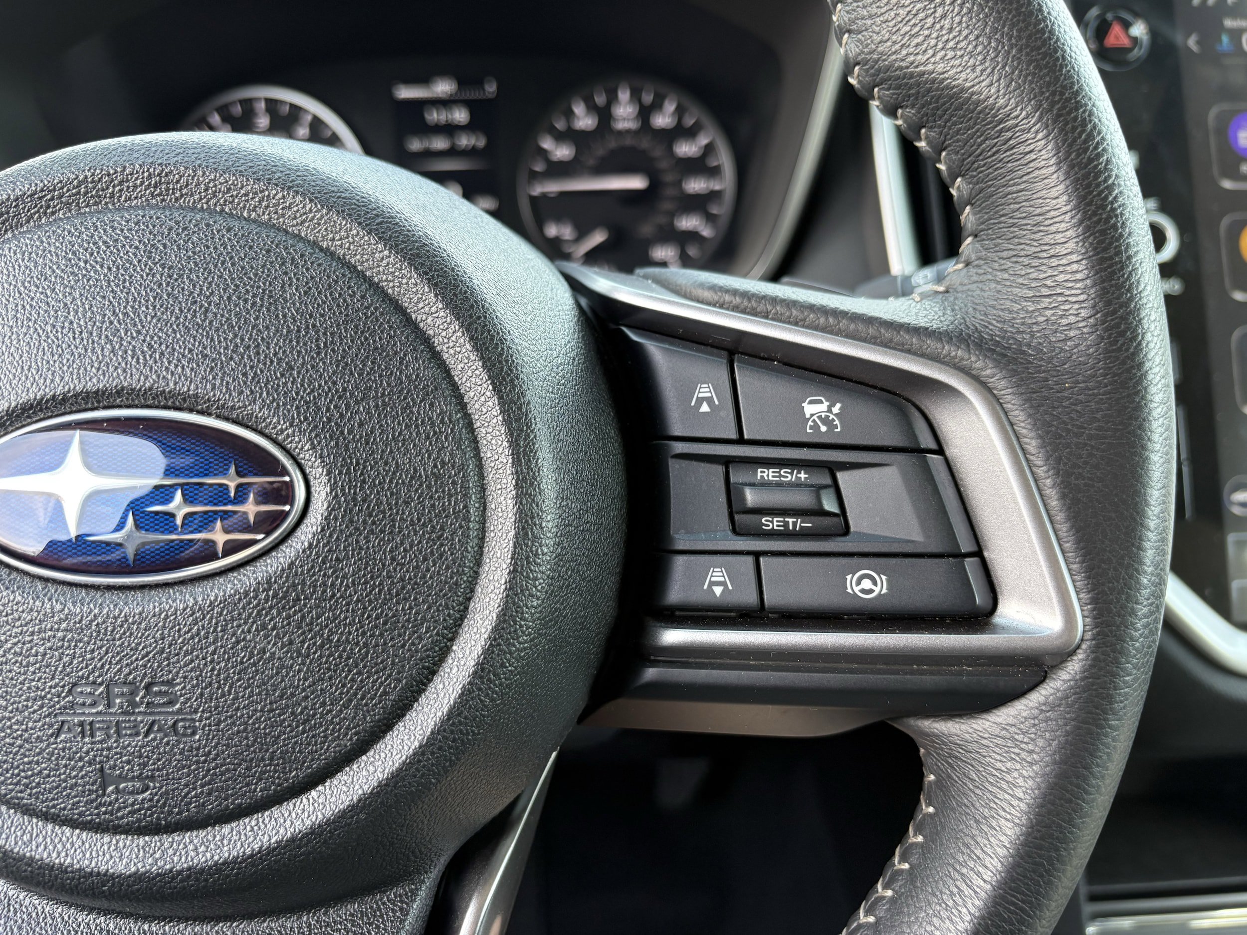 Certified 2025 Subaru Ascent Premium AWD/4WD image 16
