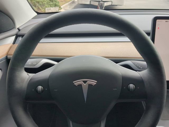 Used 2023 Tesla Model Y Long Range image 31