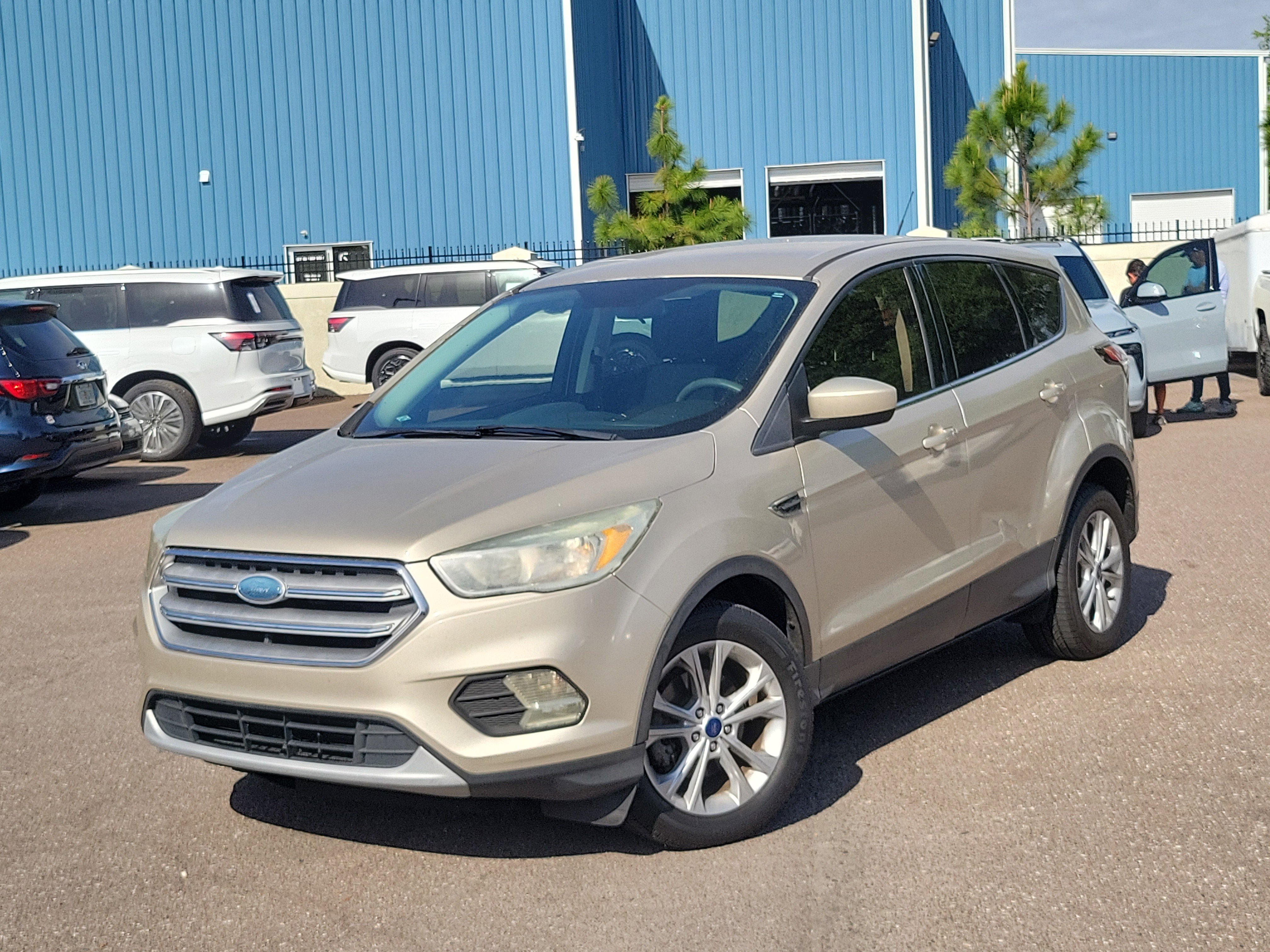 Used 2017 Ford Escape SE