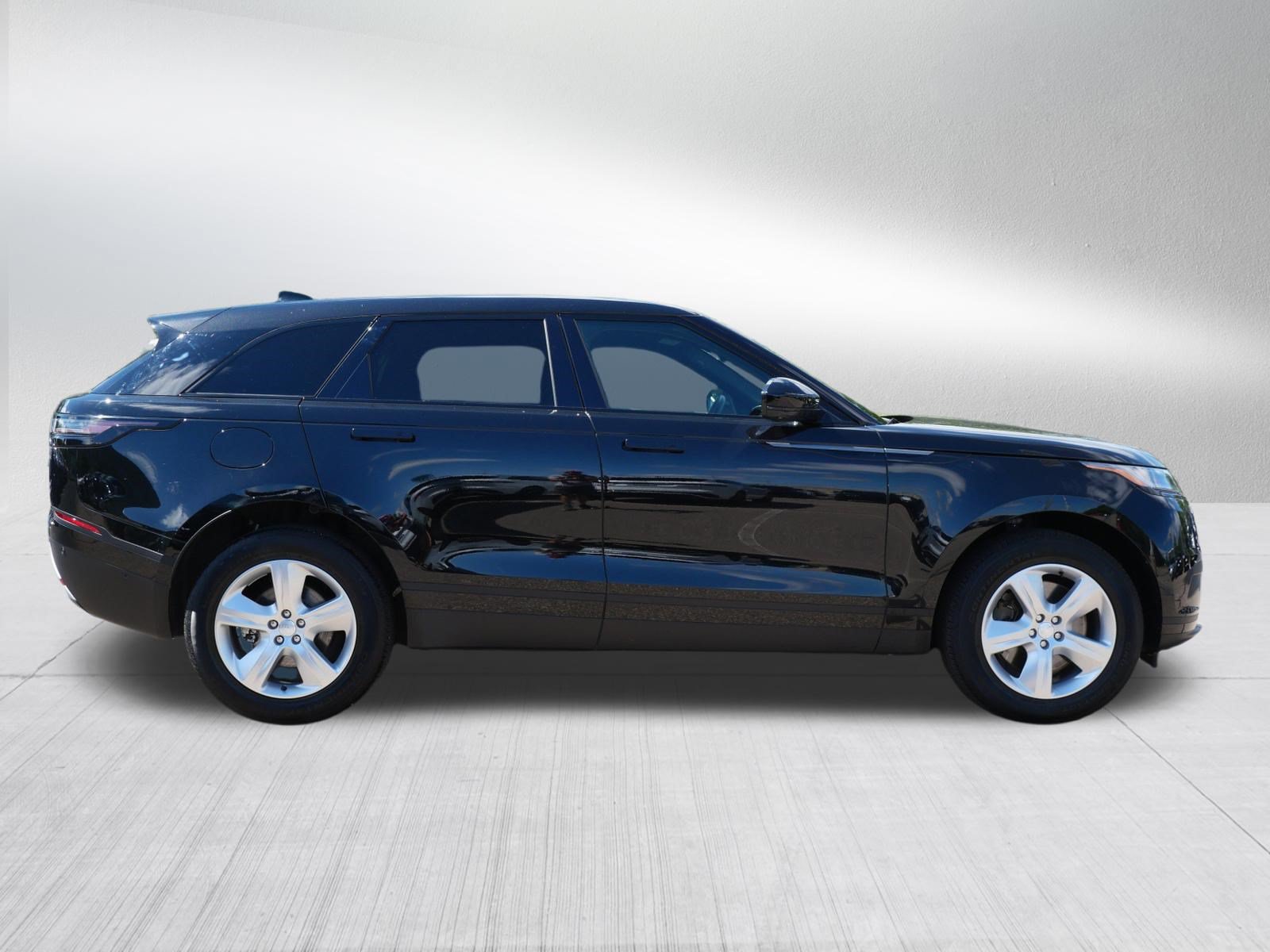 Certified 2026 Land Rover Range Rover Velar S AWD/4WD image 6