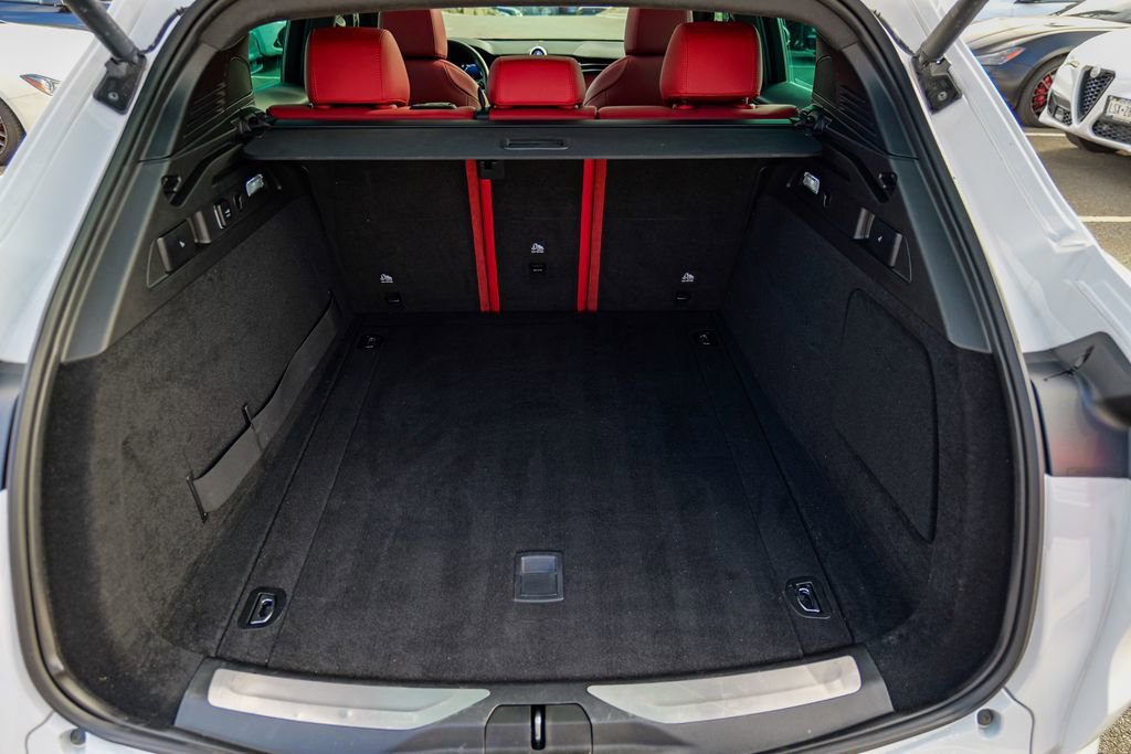 Certified 2023 Maserati Grecale Modena image 61