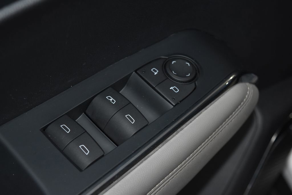 Used 2024 GMC Acadia Elevation AWD/4WD image 5