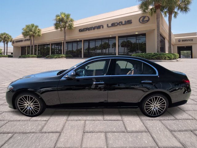 Used 2025 Mercedes-Benz C 300 Sedan image 8