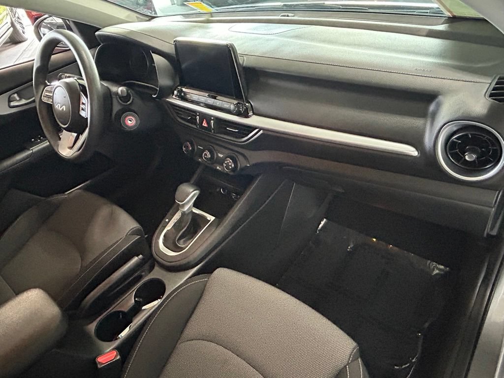 Used 2024 Kia Forte LXS FWD image 33