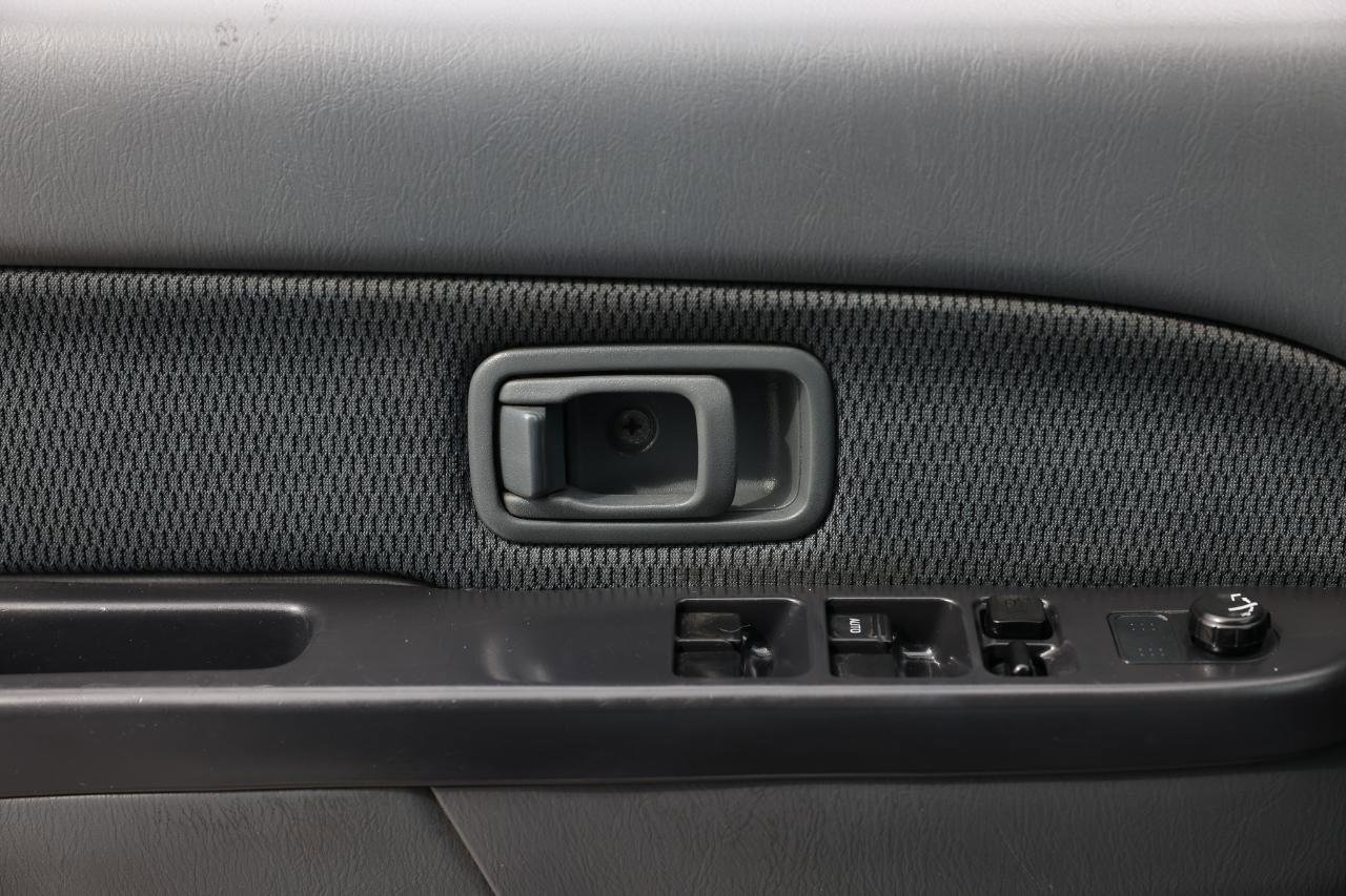 Used 2004 Nissan Frontier XE w/ (PWR) Pwr Pkg image 38