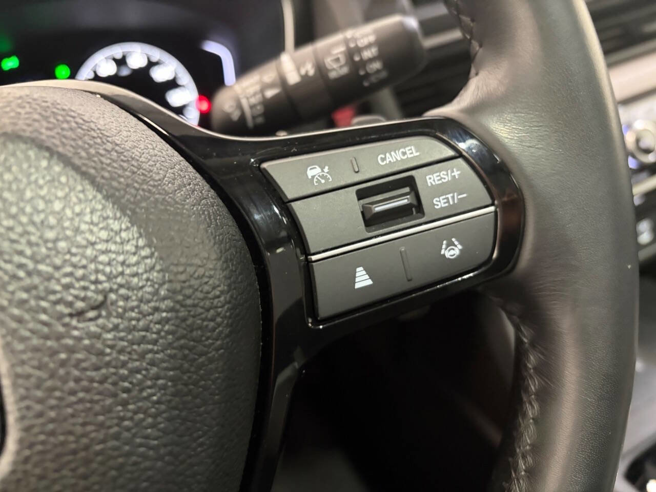 Used 2024 Honda Pilot Touring image 22