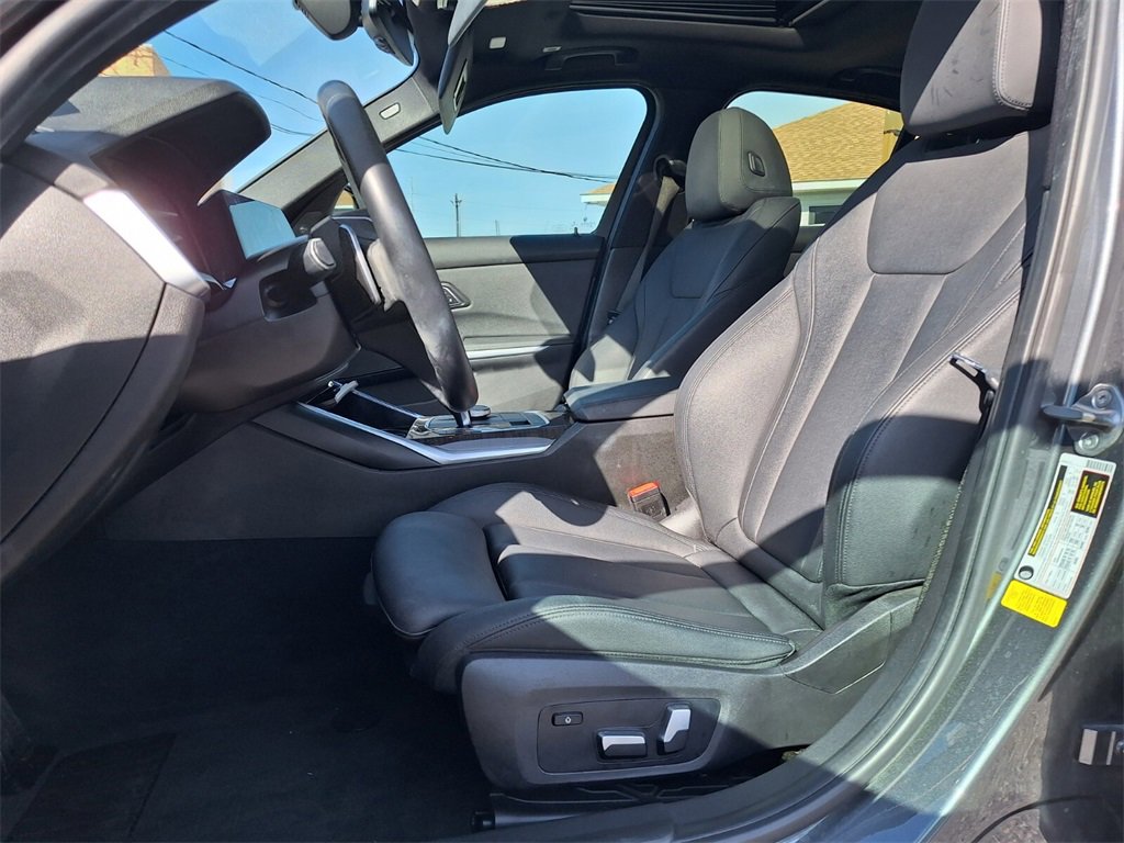Used 2020 BMW 330i Sedan w/ Driving Assistance Package image 13