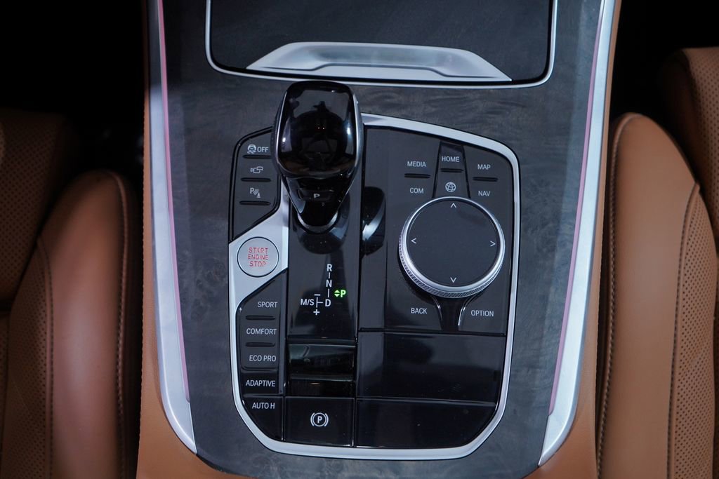 Used 2023 BMW X5 sDrive40i w/ M Sport Package image 14